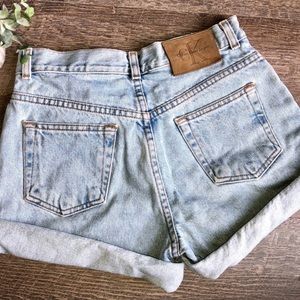 Calvin Klein vintage high waisted mom shorts